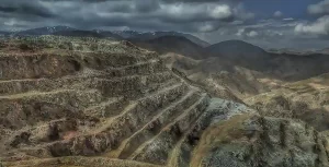 معدن سنگ‌آهن هماتیت و مگنتیت خرمدشت